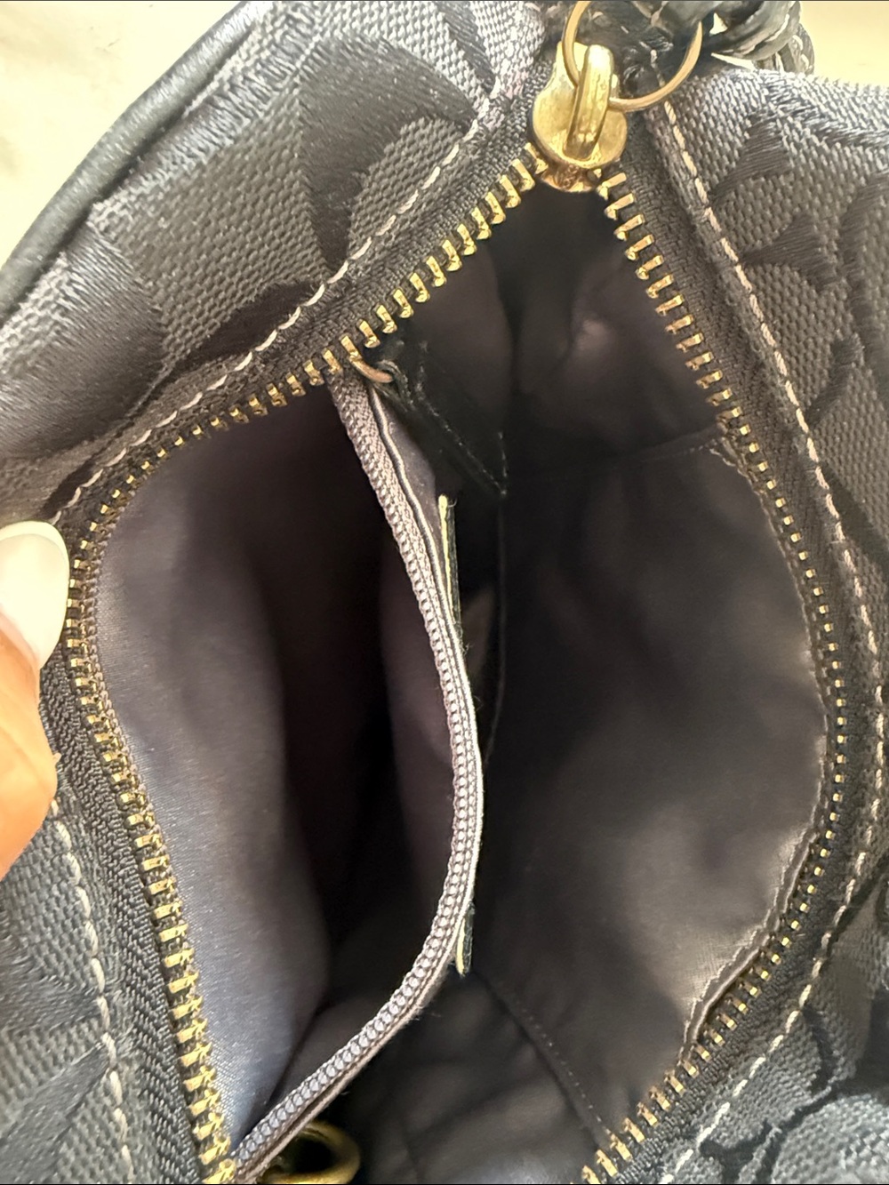 Rare Coach patchwork crossbody🖤 - Picture 10 of 10